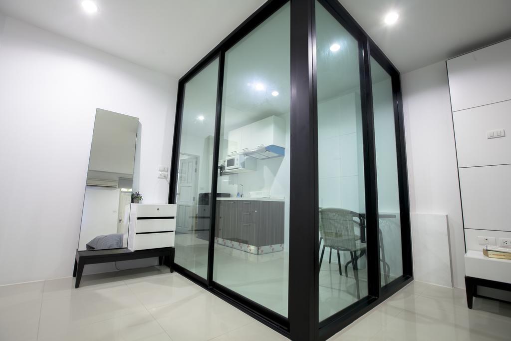 Number 4 Phuket Apartment Nai Harn Room photo